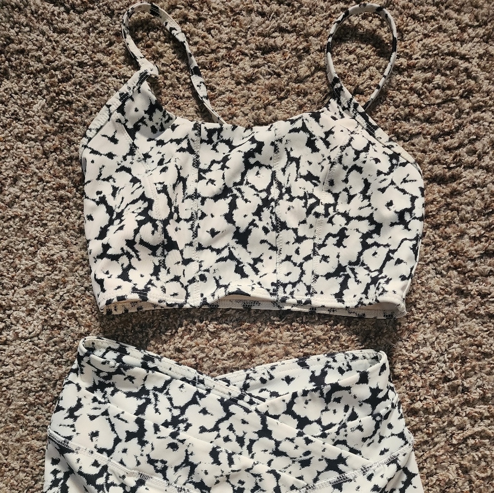 Workout set - Picture 2 of 2